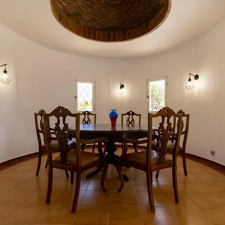 Luxury Villa With Private Pool 阿尔布费拉